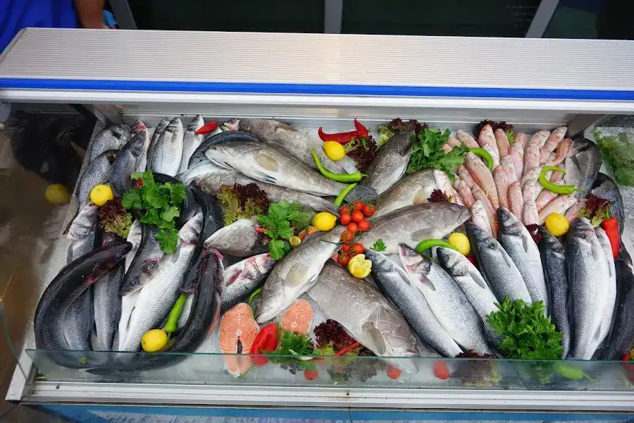 Koyu Mavi Balık Restaurant fotoğraf 2