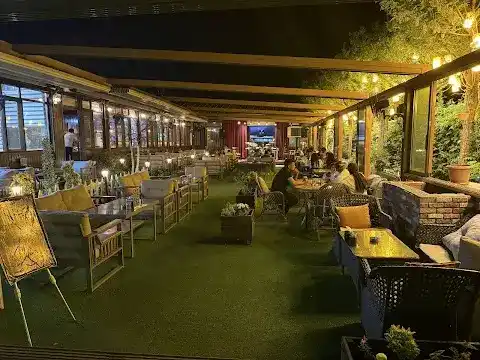 Saha Caffe & Restaurant - Hookah