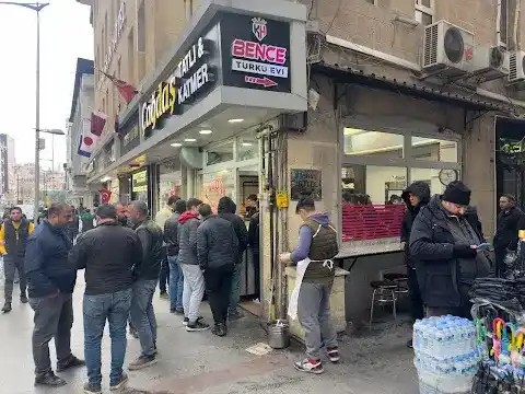 Çağdaş Tatlı Salonu