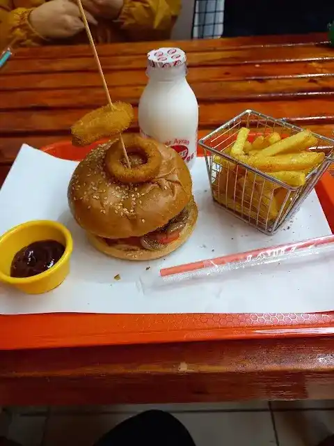 Trend burger fast food fotoğraf 2
