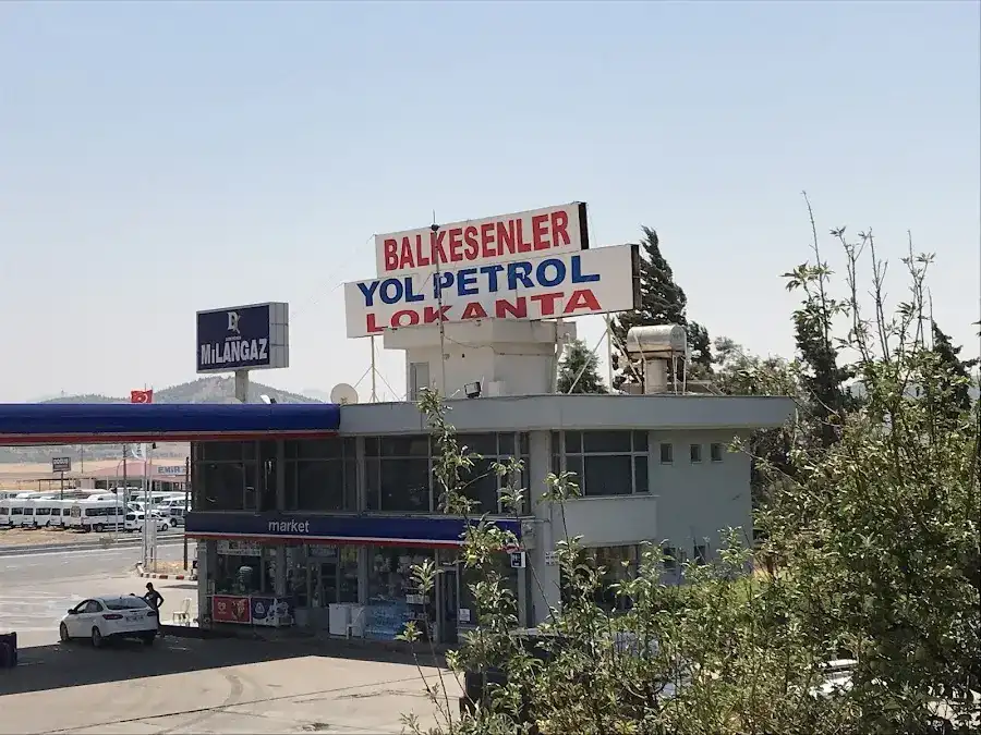 Yol Petrol Dinlenme Tesisi