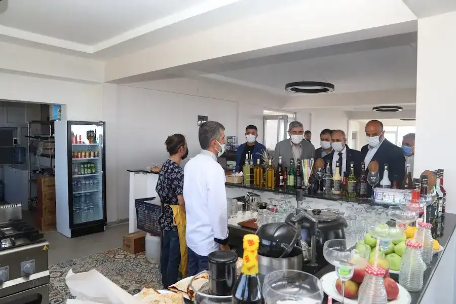 Oğuzeli Belediyesi Deliklitepe Sosyal Tesisi ve Seyir Terası Cafe