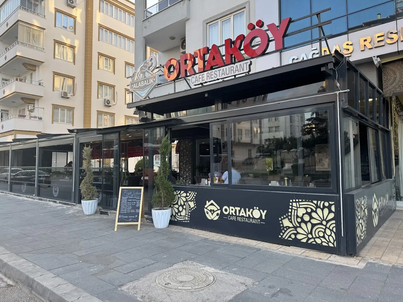 Ortaköy Alabalık Kafe Restaurant