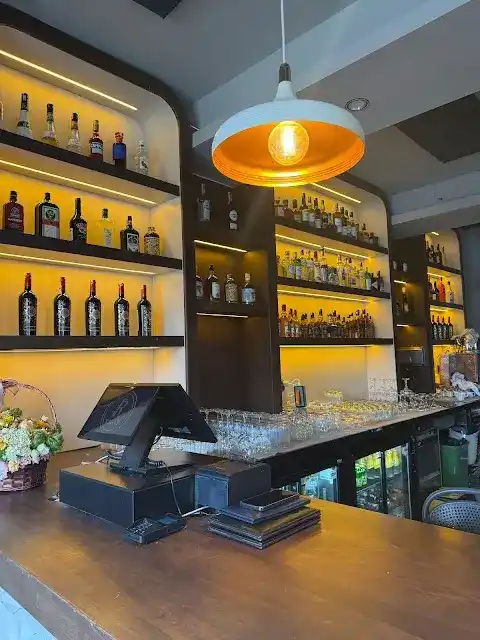 Ragas Pub Bistro | Canlı Müzik - Bar - Eğlence Mekanı