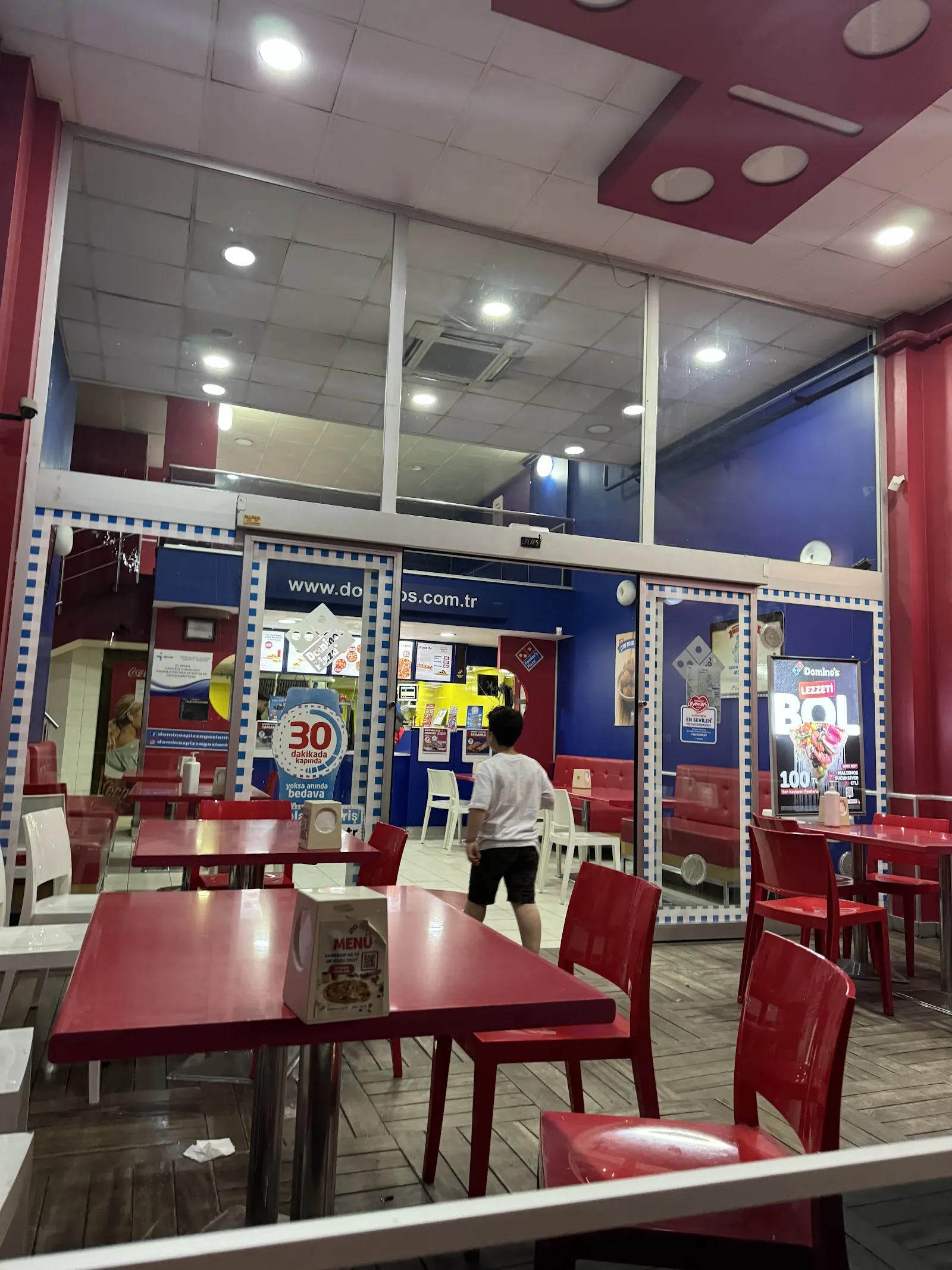 Domino's Pizza Gazimuhtarpaşa fotoğraf 3