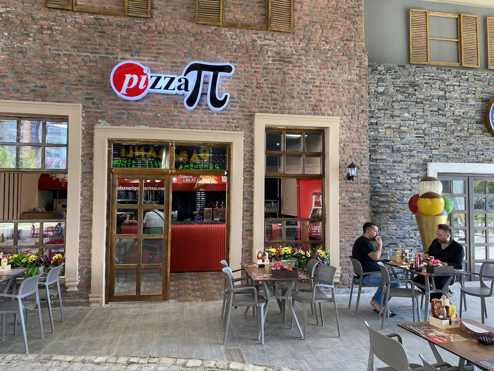 Pizza Pi fotoğraf 3