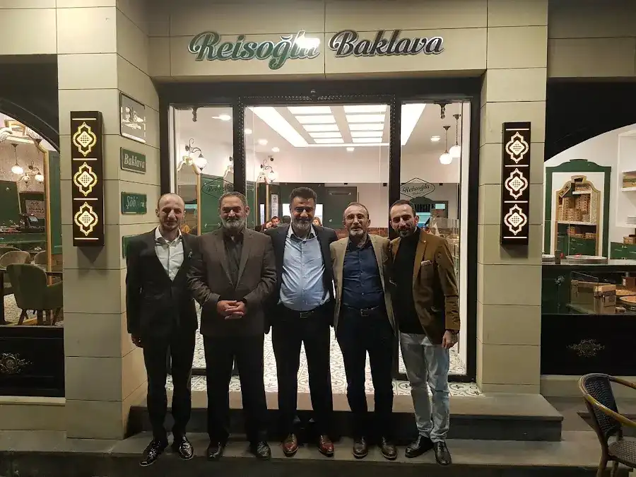 REİSOĞLU BAKLAVA