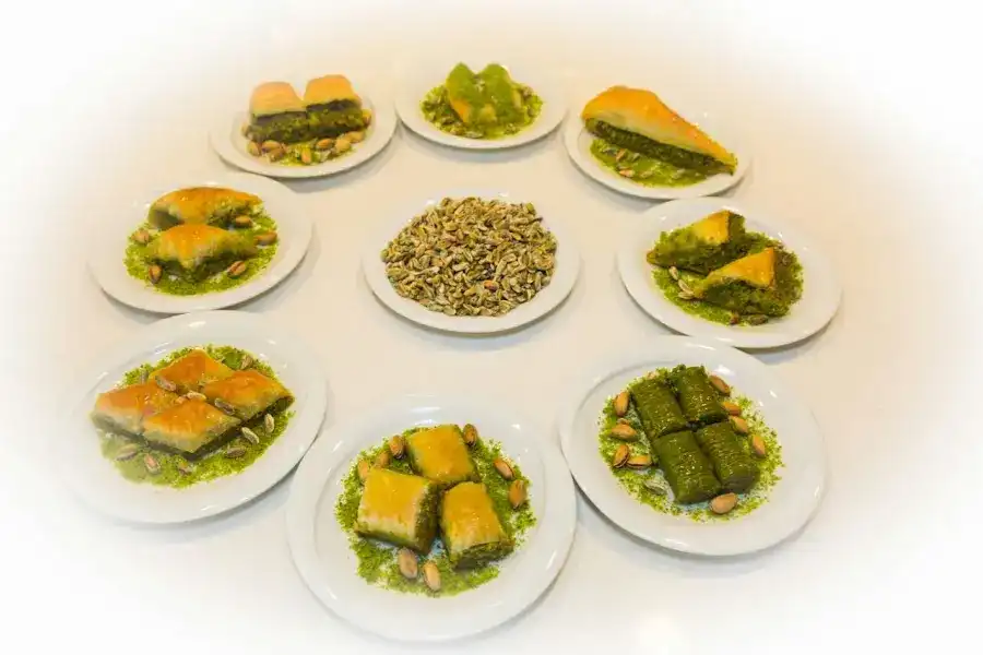 REİSOĞLU BAKLAVA fotoğraf 2