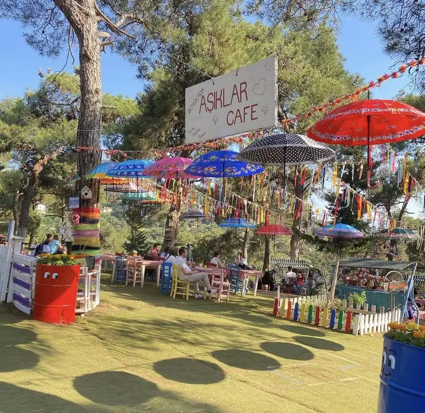 AŞIKLAR ADABAHÇE CAFE fotoğraf 3