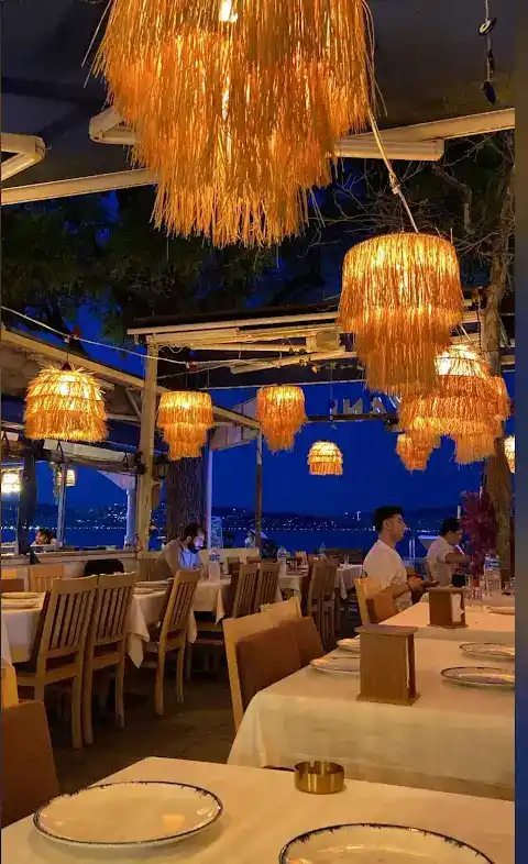 Heybeliada Barbayani Rakı Balık Restaurant