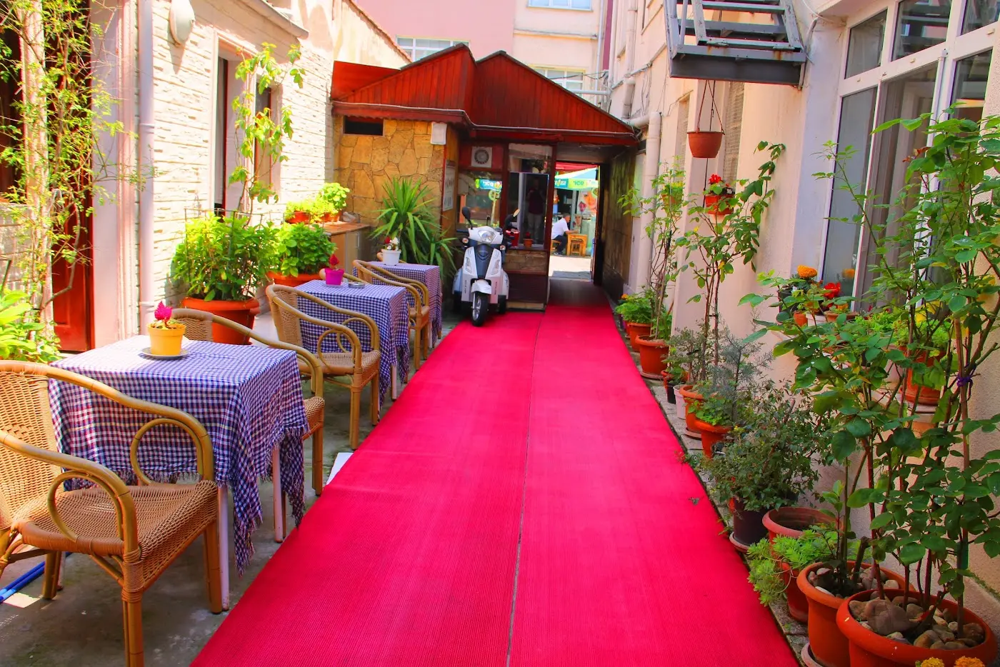 ÖZDEMİR PANSİYON
