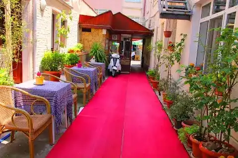 ÖZDEMİR PANSİYON