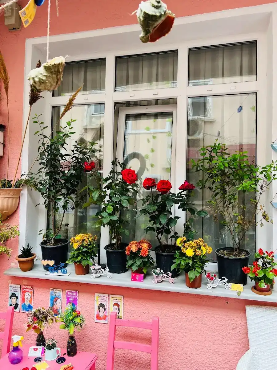 PEMBE PANSİYON BÜYÜKADA