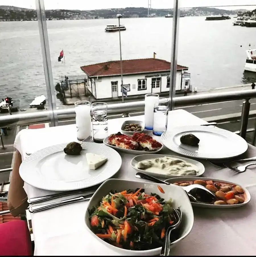 Arnavutköy İskele Balık fotoğraf 2