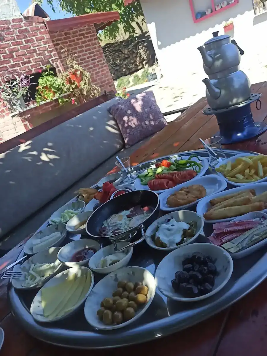 bizim bahçe kahvaltı ızgara ve ev yemekleri fotoğraf 3