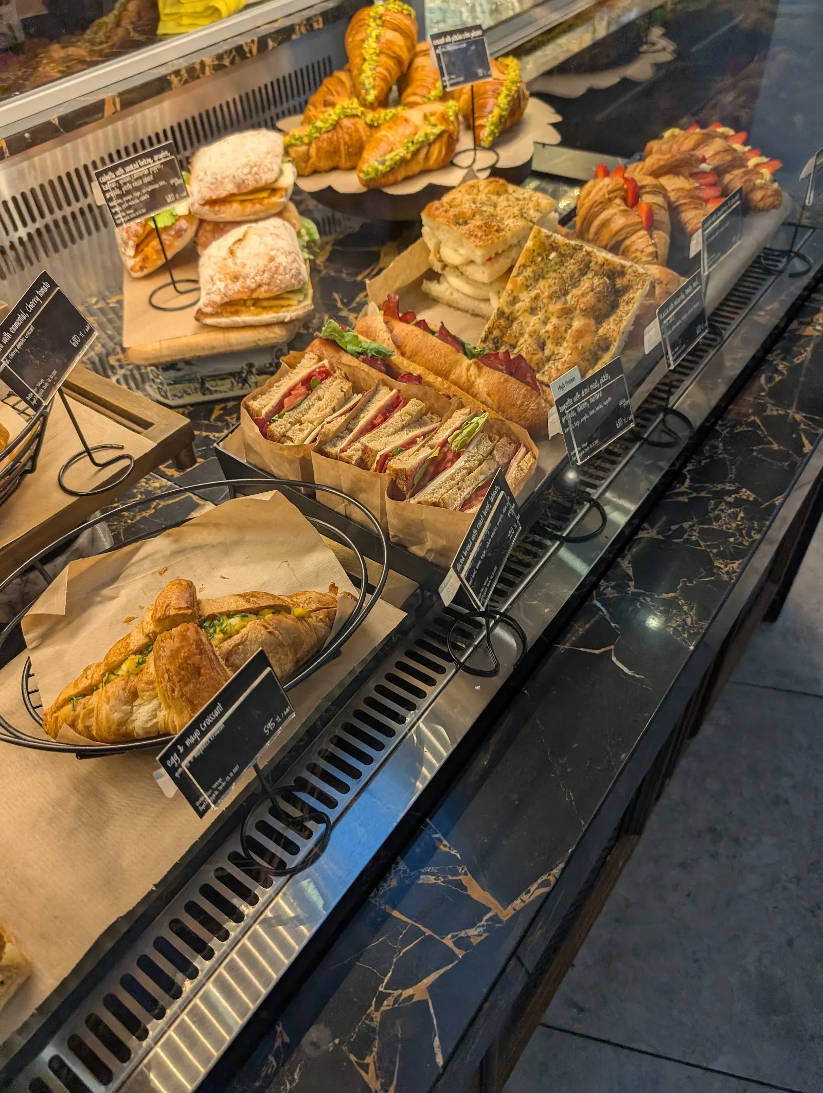 Caffè Nero fotoğraf 3