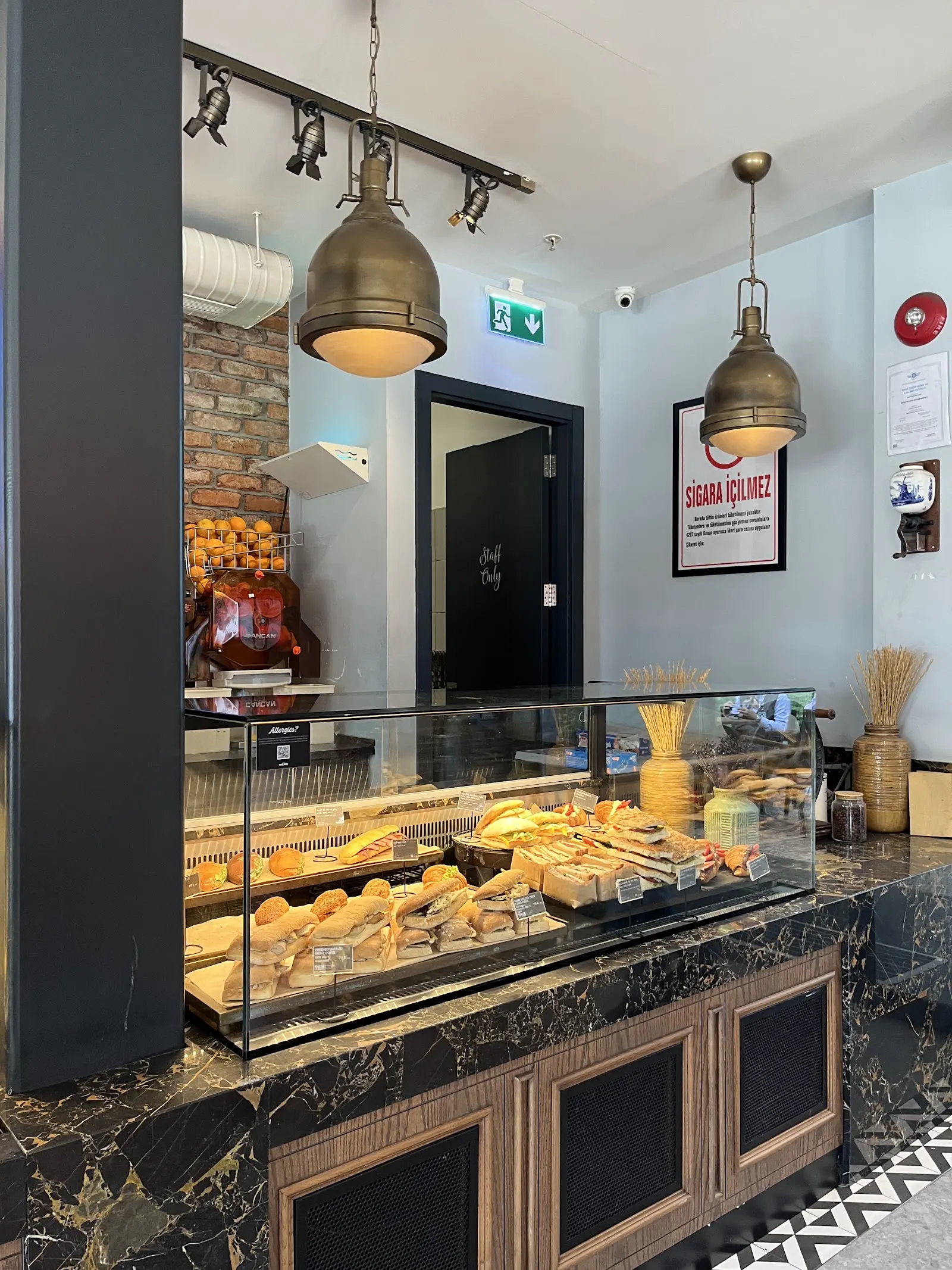 Caffè Nero fotoğraf 4