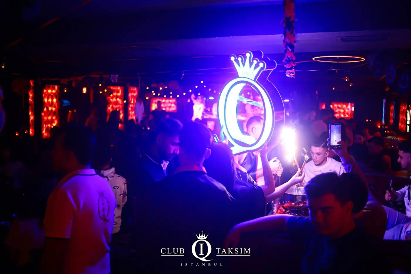 CLUB IQ