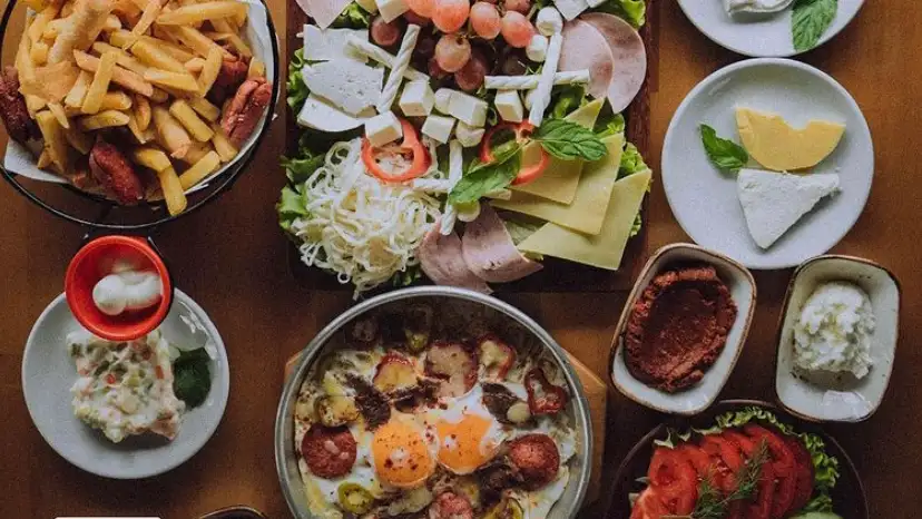 ES MENEMEN VE KAHVALTI SALONU fotoğraf 2