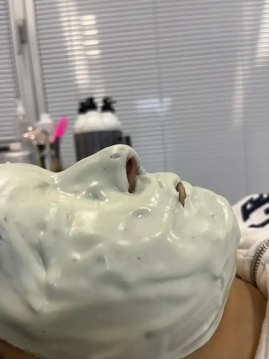 Kübra Özgündüz Estetik Ve Güzellik Salonu fotoğraf 3