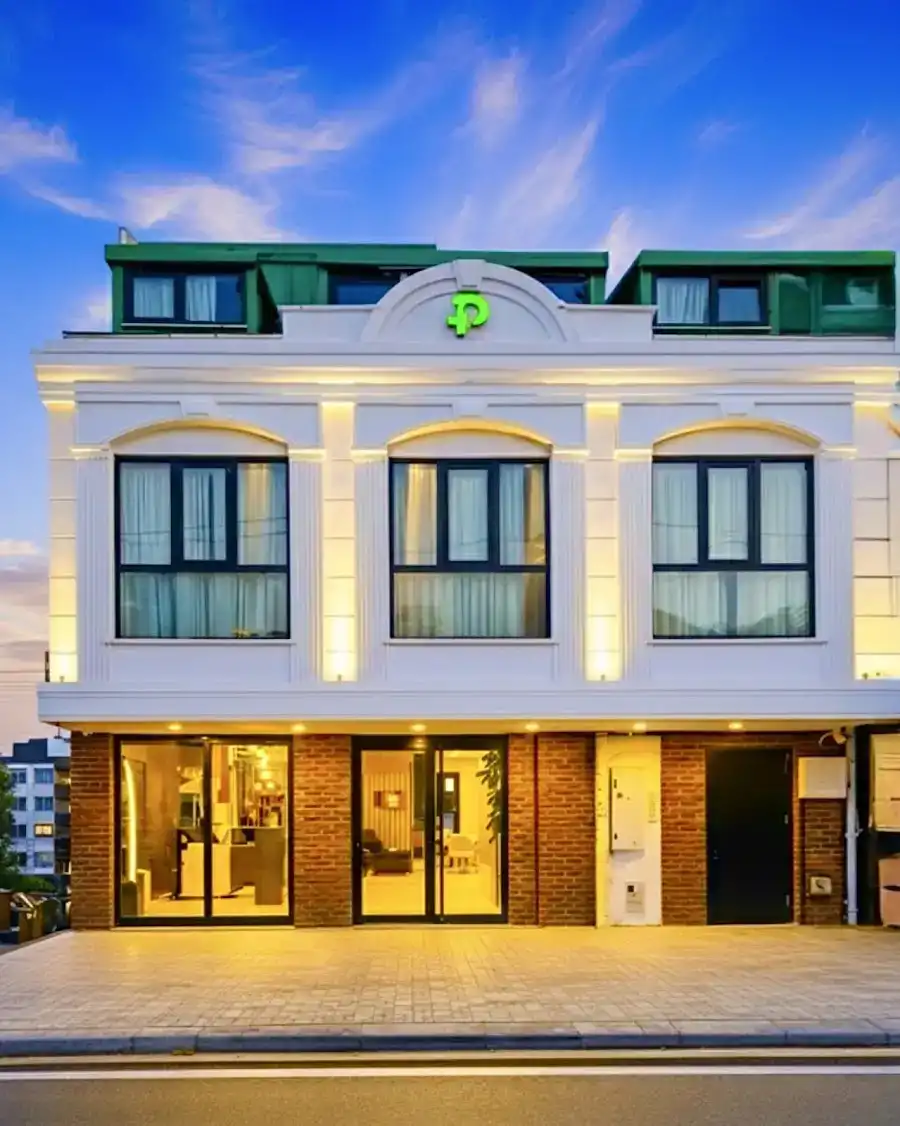 Positive Hotel