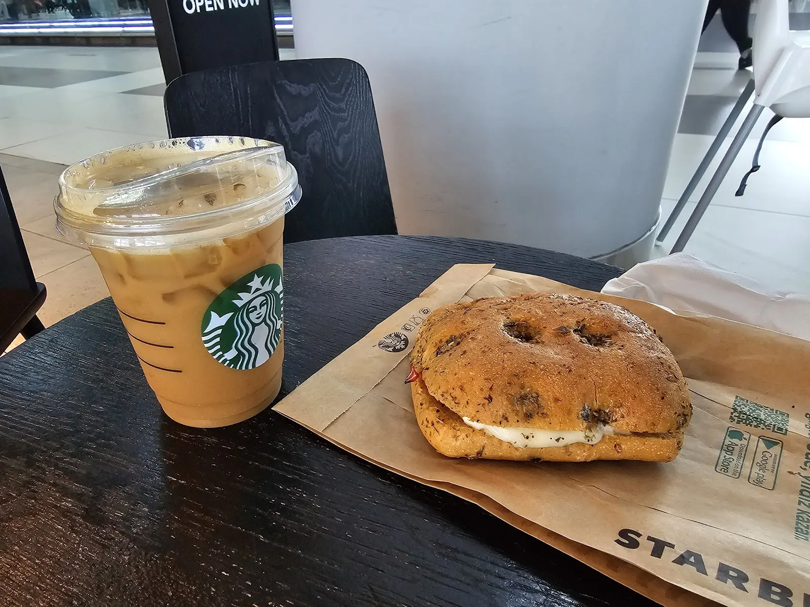 Starbucks fotoğraf 3