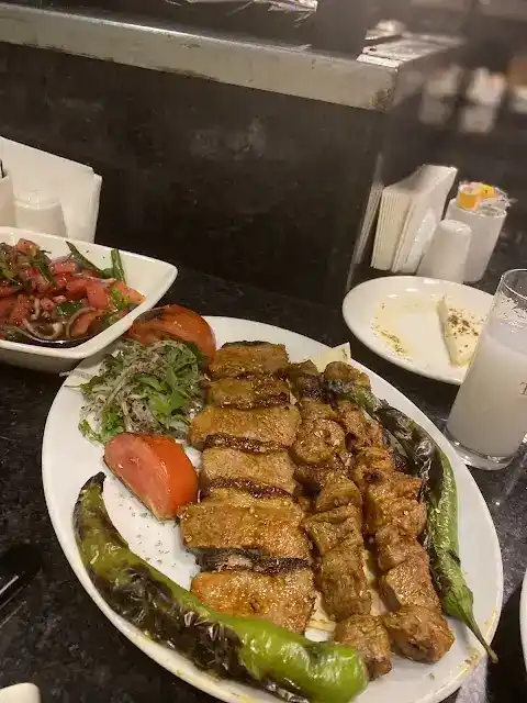 Ataşehir Meyhane Ocakbaşı fotoğraf 3