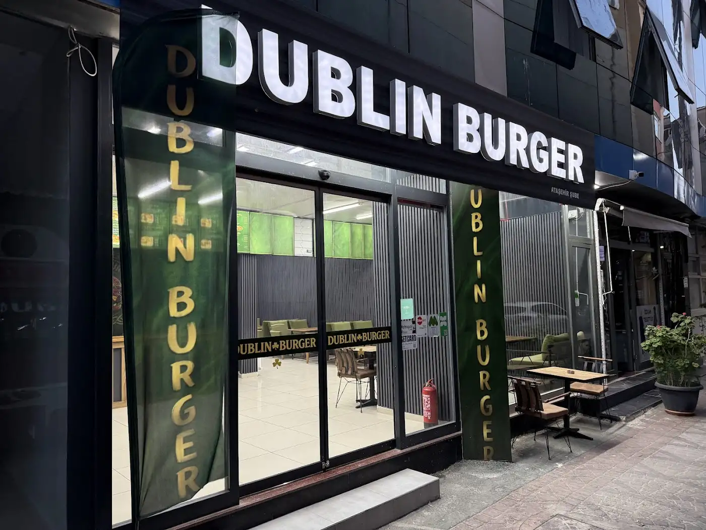 Dublin Burger Ataşehir Şubesi