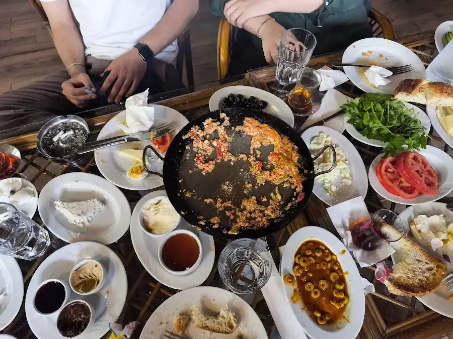Madalyalı Restoran - Ataşehir fotoğraf 3