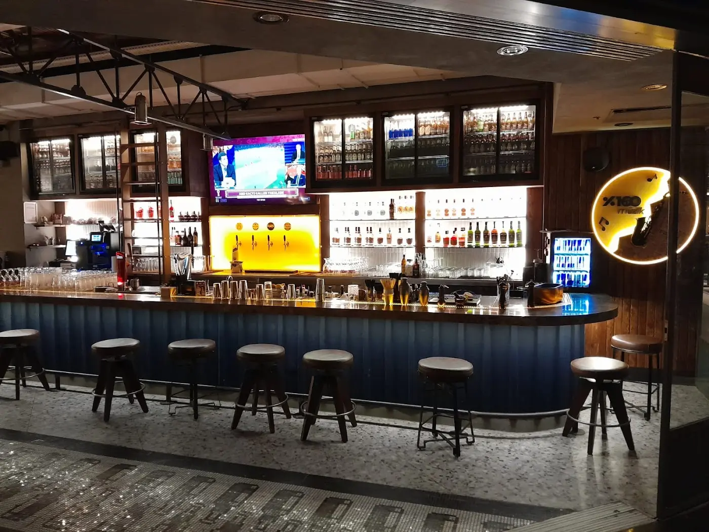 Pub Locale Watergarden Ataşehir