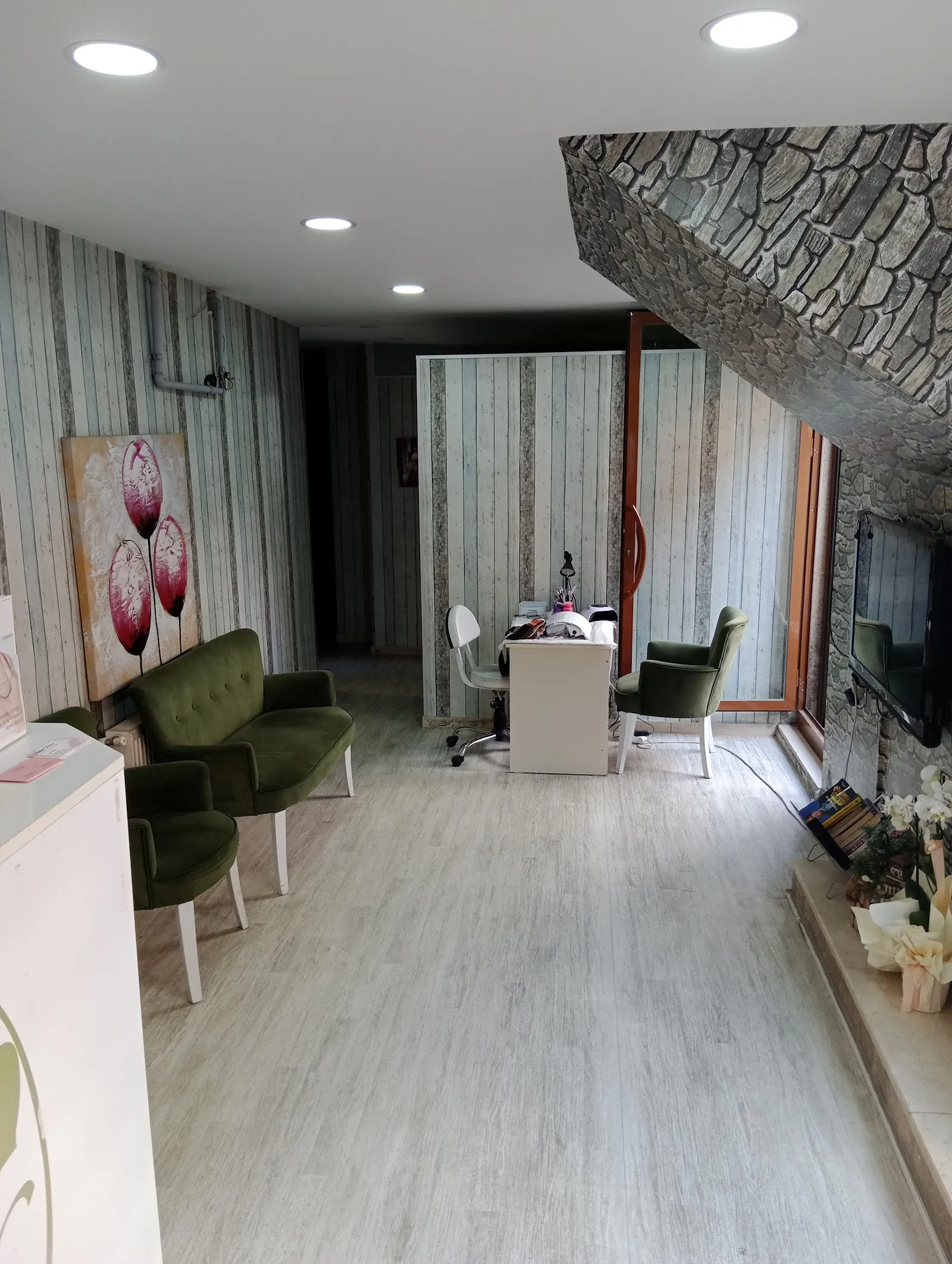 Huzur Clinica Ayak-Cilt-Lazer Epilasyon Bakım Salonu