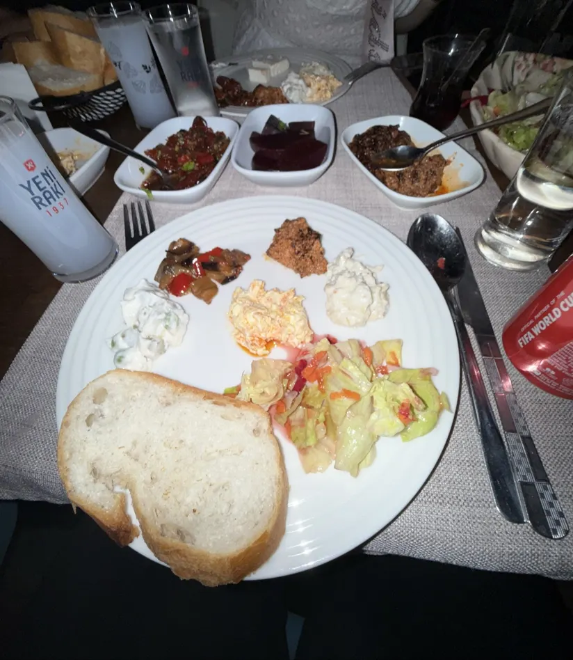 İllaki Yeni Nesil Meyhane fotoğraf 2