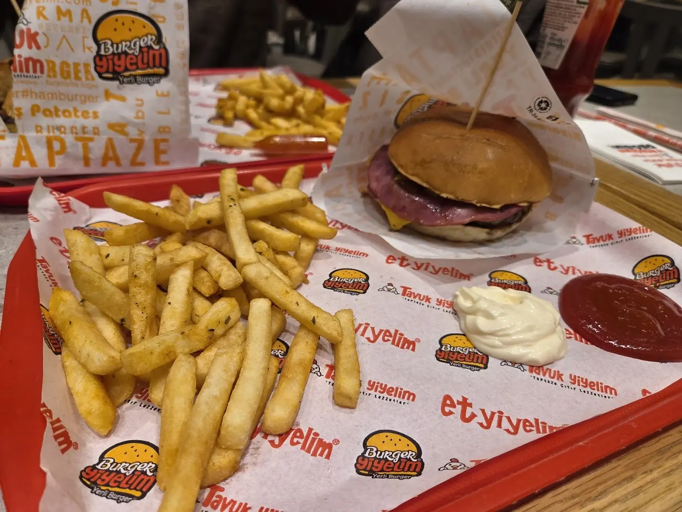 Burger Yiyelim fotoğraf 3