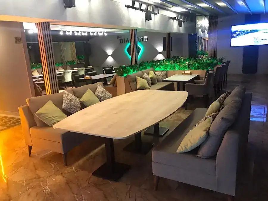 Green DIAMOND Lounge