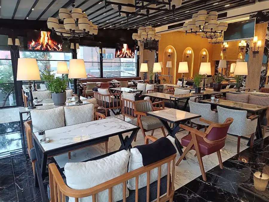 Summit Lounge Cafe & Restaurant fotoğraf 3