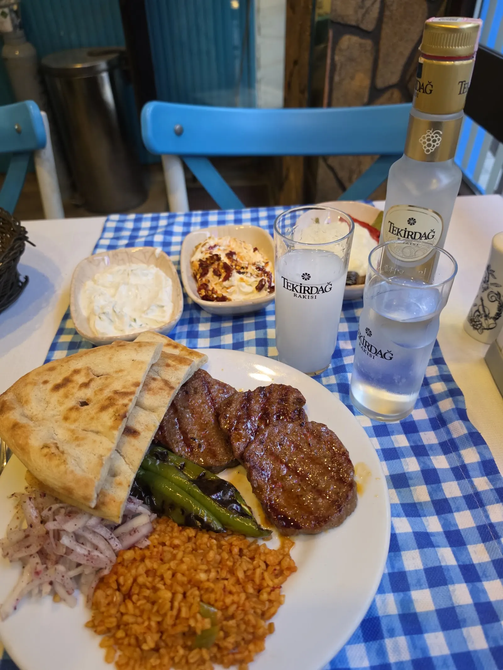 Deniz Meyhanesi Ve Pub fotoğraf 2