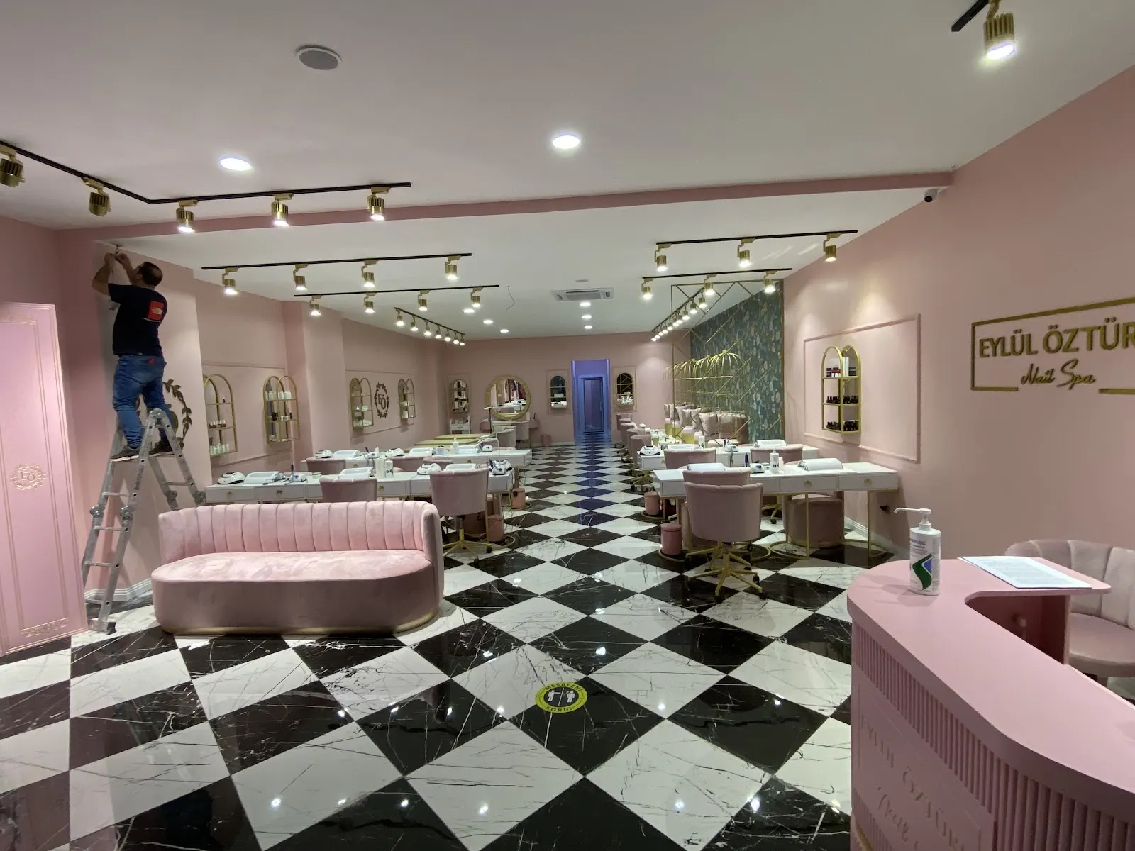 Eylül Öztürk Nail SPA Başakşehir fotoğraf 2