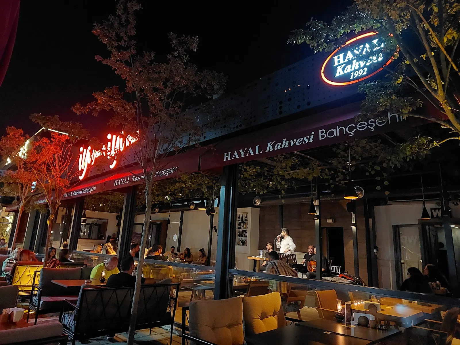 Hayal Kahvesi Performance Hall Bahçeşehir