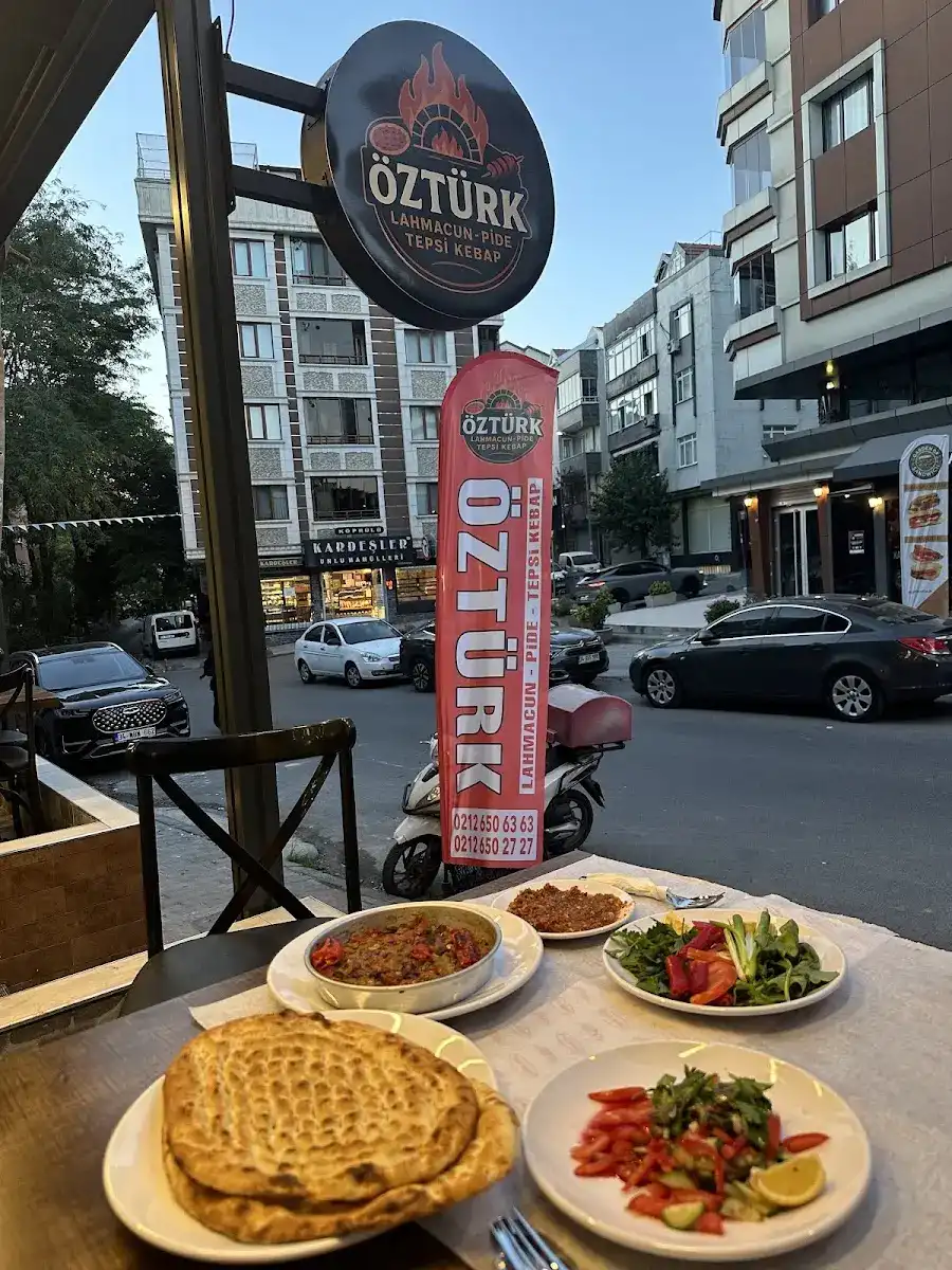 Öztürk Lahmacun - Pide Tepsi Kebap fotoğraf 3