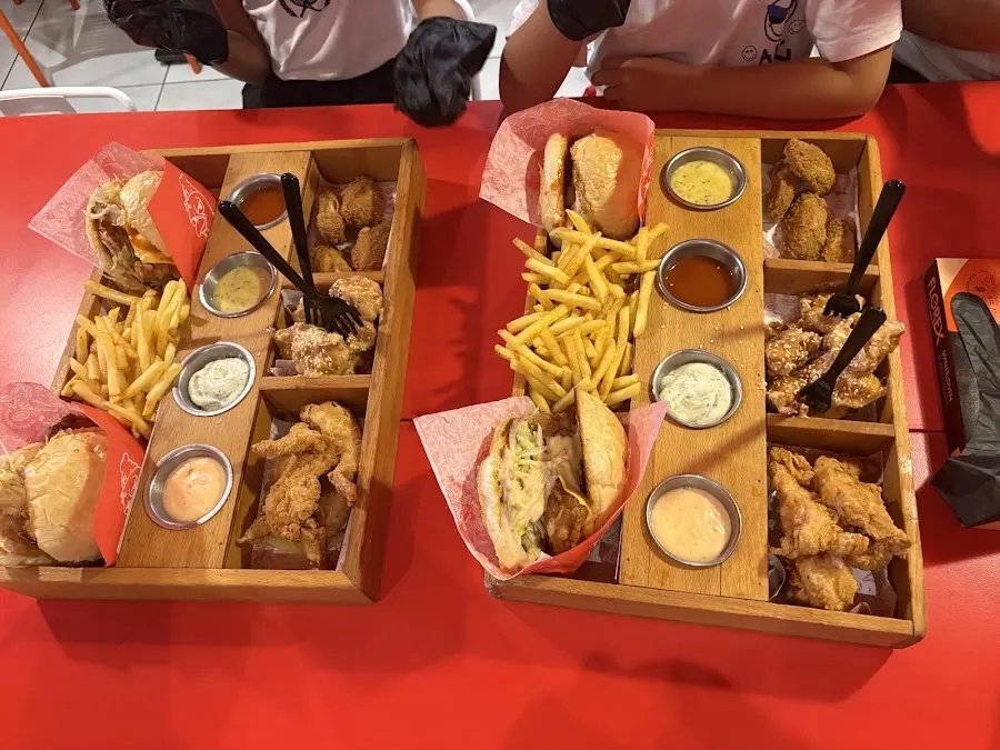 Choys Hot Chicken fotoğraf 3