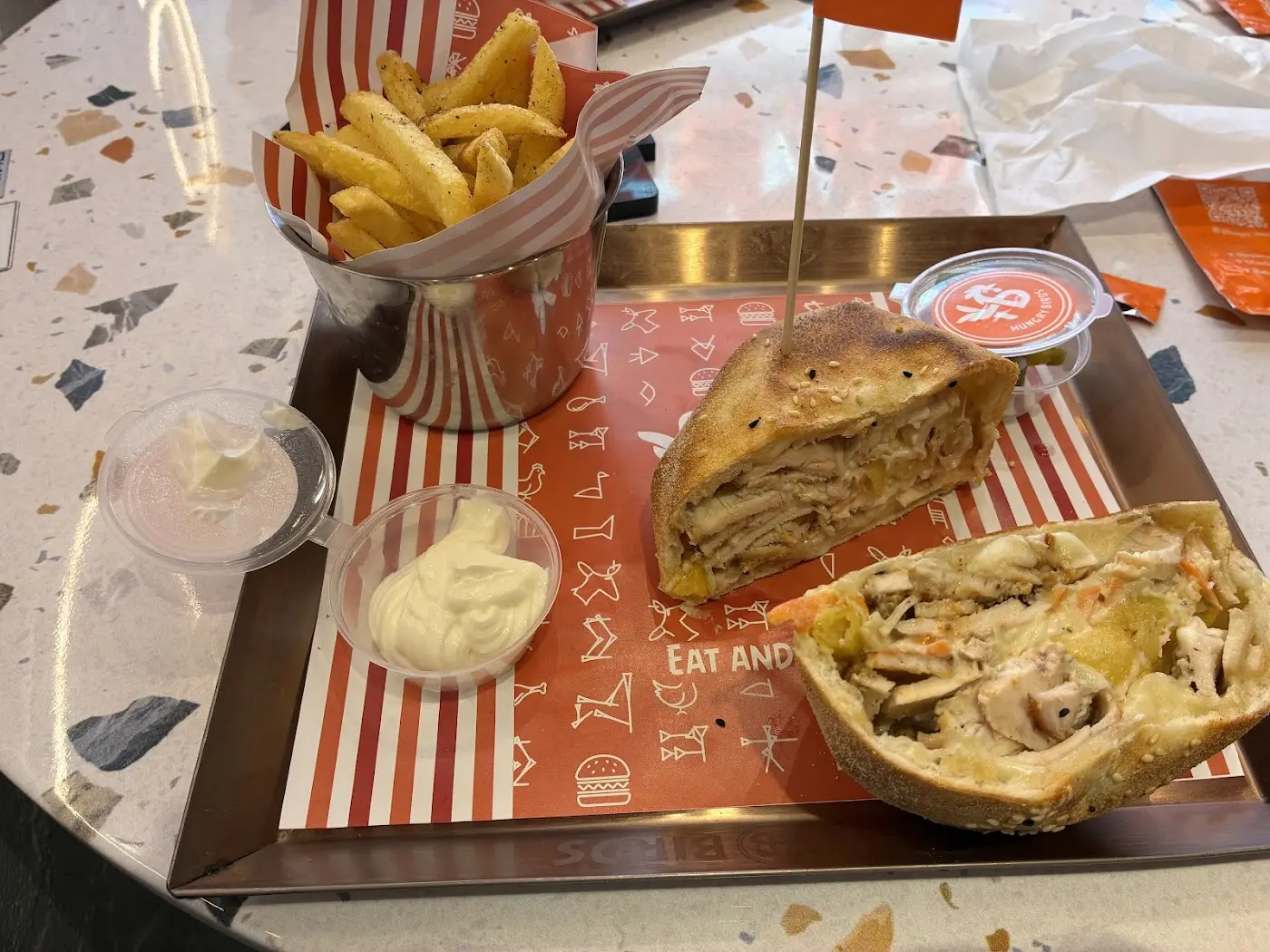 Hungry Birds Fried Chicken Beşiktaş fotoğraf 3