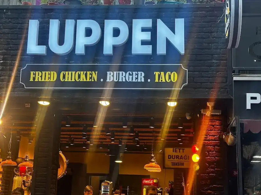 İstanbul fast food rehberi: Şehirde öne çıkan 4 lezzet durağı