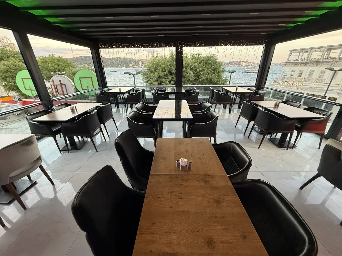 Mondes Terrace Restaurant fotoğraf 1