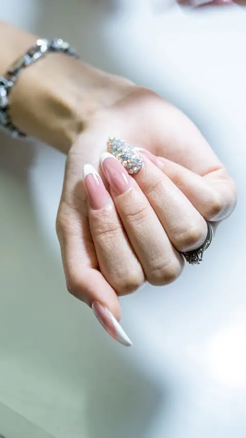 NAIL PALACE I PROTEZ TIRNAK- İPEK KİRPİK- CİLT BAKIMI - KALICI KAKYAJ - EPİLASYON - ZAYIFLAMA fotoğraf 2