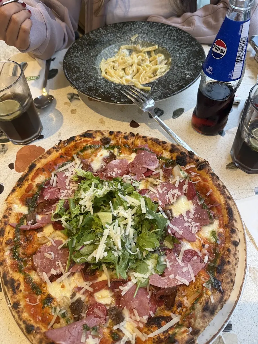 On2 Pizzeria Ristorante fotoğraf 3