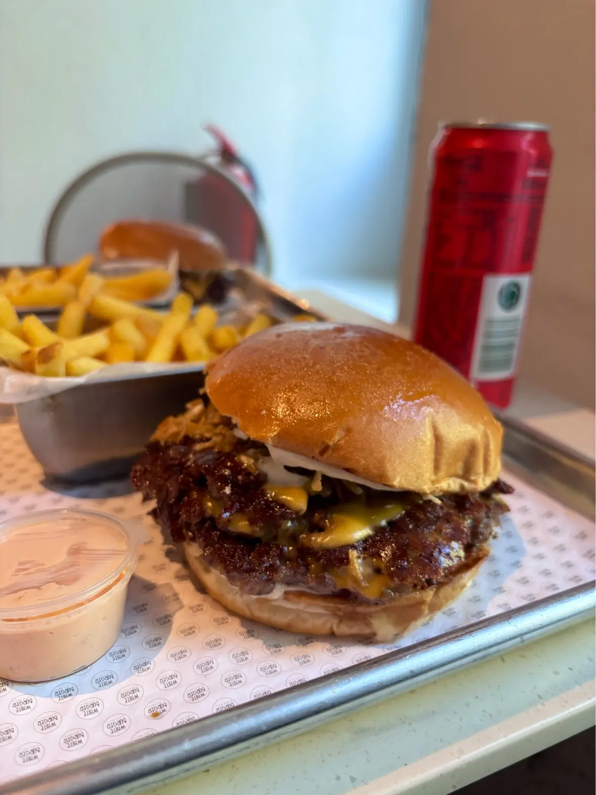 White Burger By Serhat Doğramacı Beşiktaş fotoğraf 3