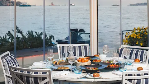 YALI Lounge şikayeti var mı?