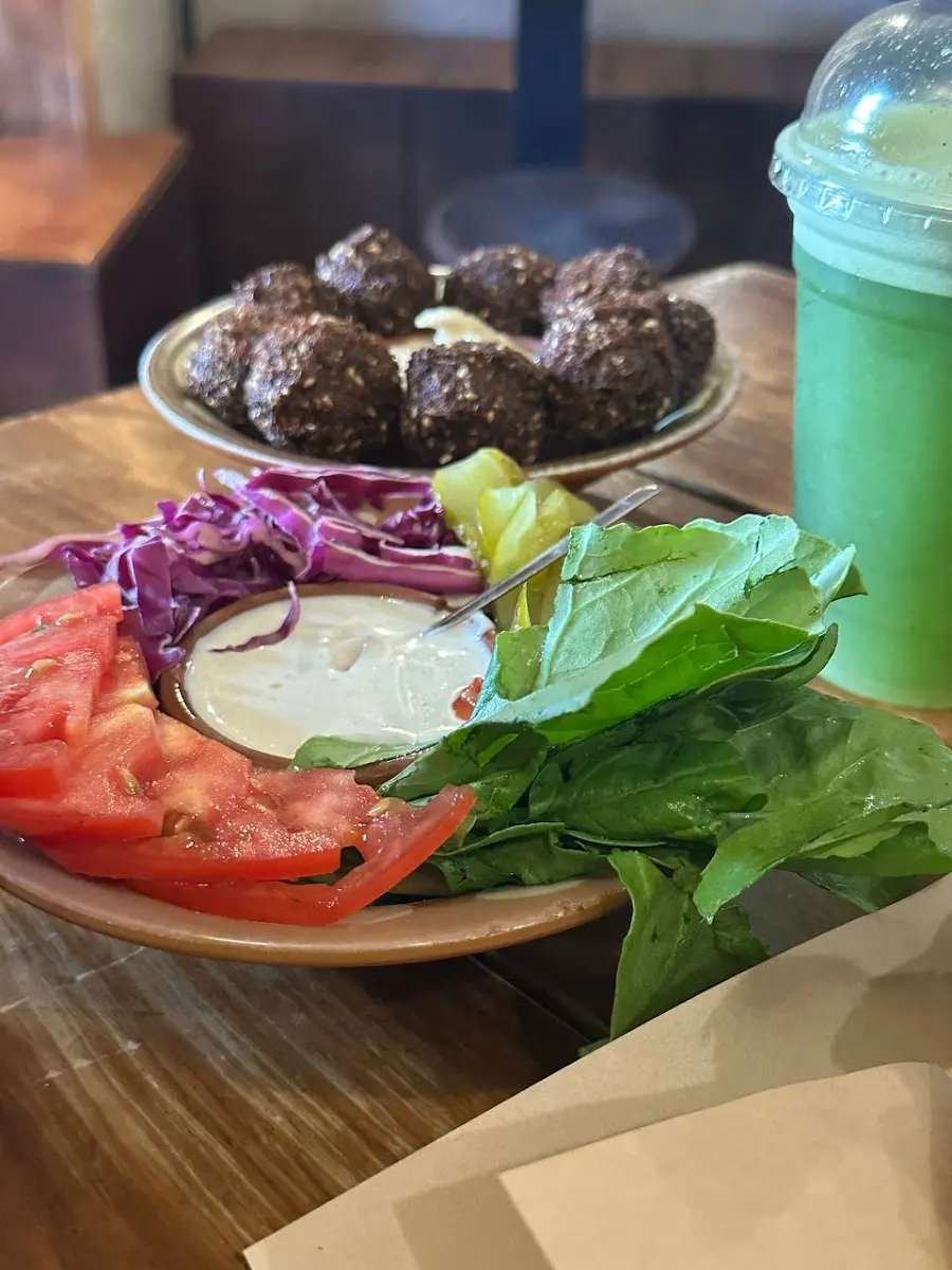YALLA FALAFEL fotoğraf 3