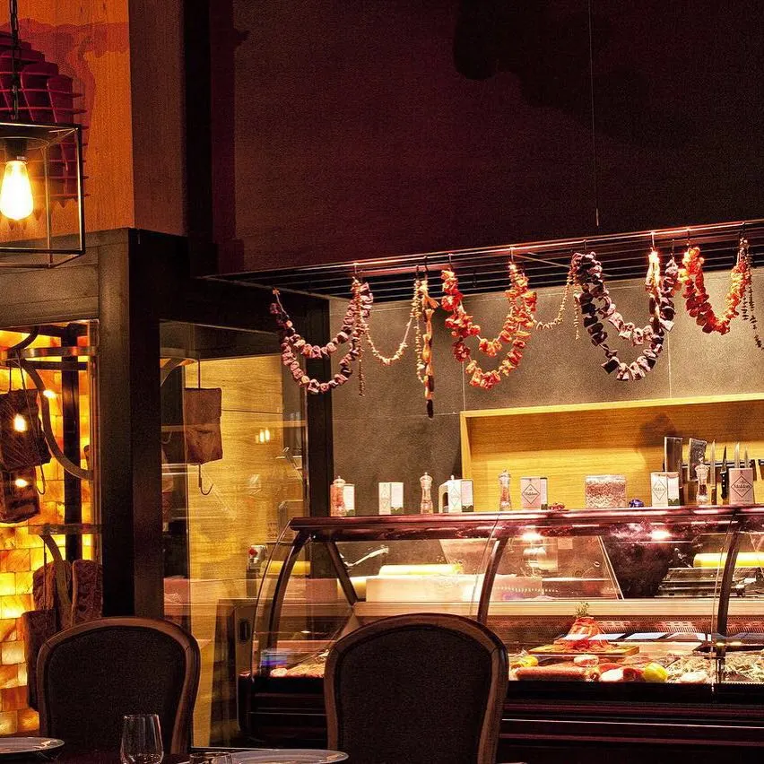 Beş Bıçak Steak House - Kasap fotoğraf 3