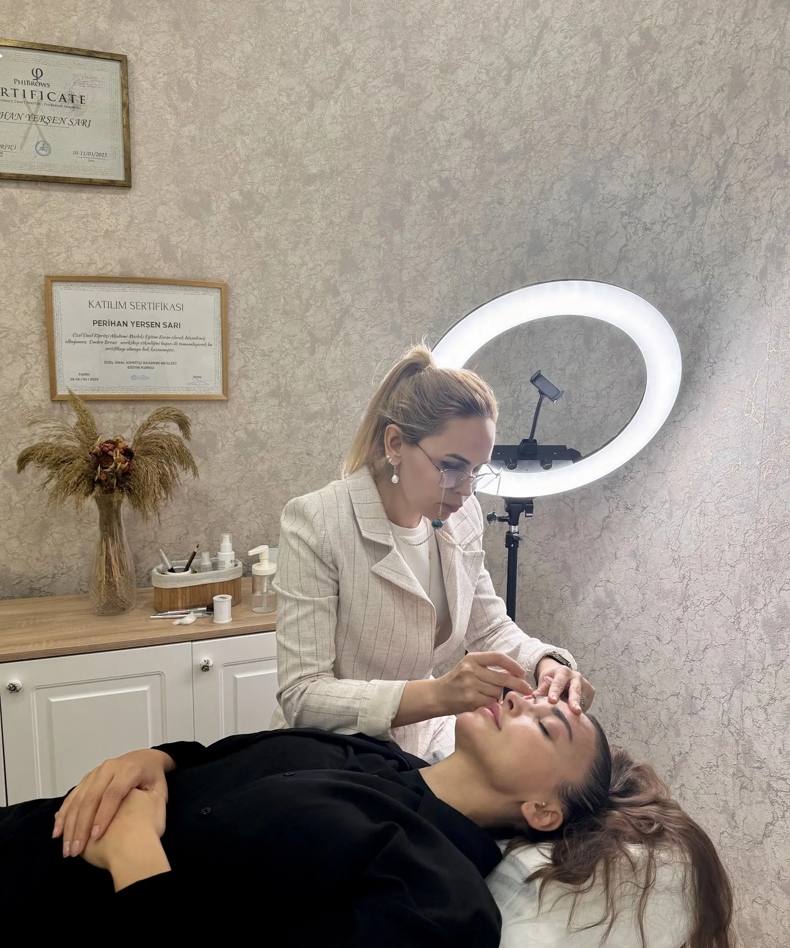 Perihan Yerşen Güzellik Salonu - Cihangir, Beyoğlu